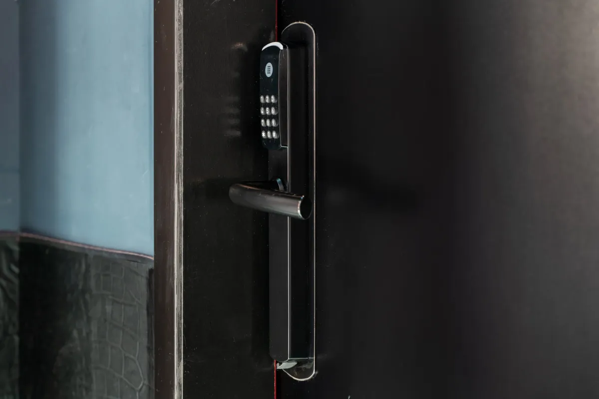 Omnitec smart lock installation